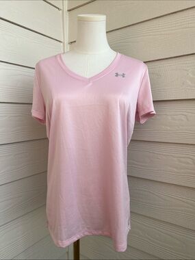 Under Armour Women's HeatGear Tech V-Neck Short-Sleeve T-Shirt - Pink - Medium